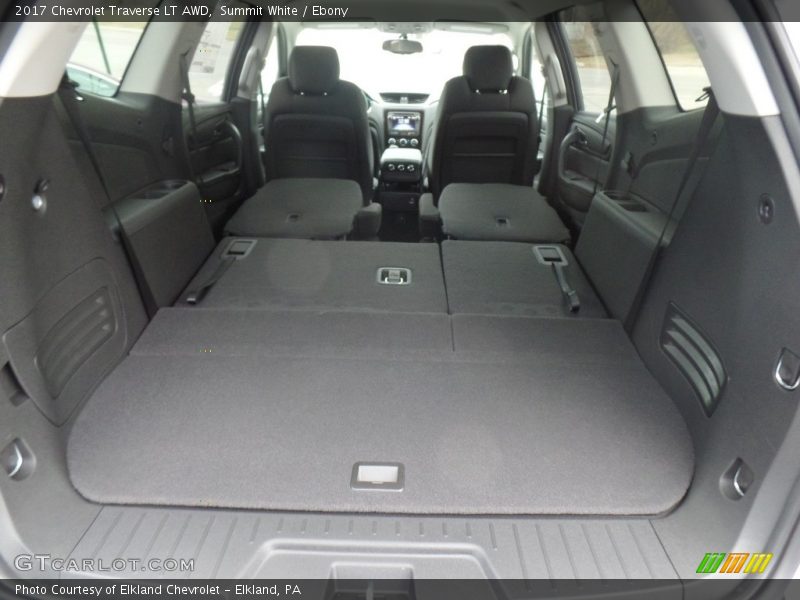 Summit White / Ebony 2017 Chevrolet Traverse LT AWD