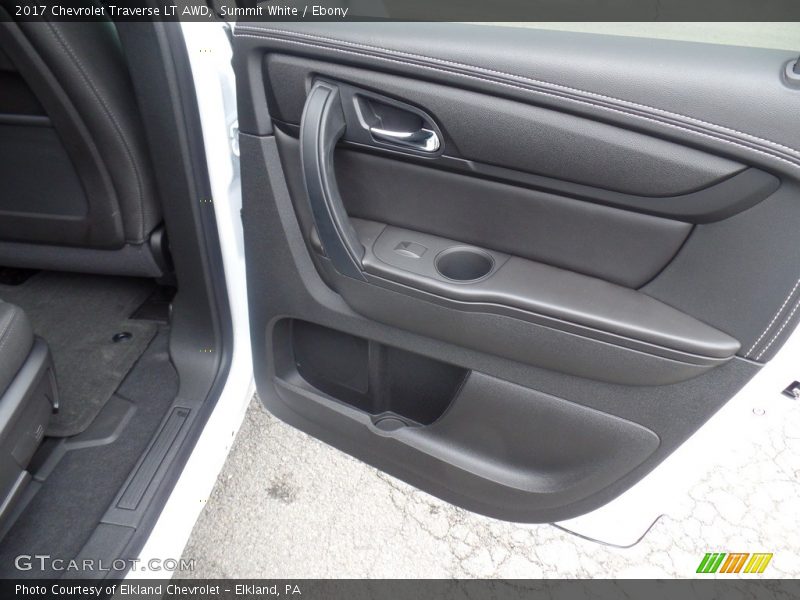 Summit White / Ebony 2017 Chevrolet Traverse LT AWD