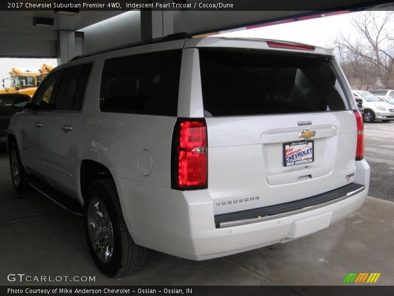Iridescent Pearl Tricoat / Cocoa/Dune 2017 Chevrolet Suburban Premier 4WD