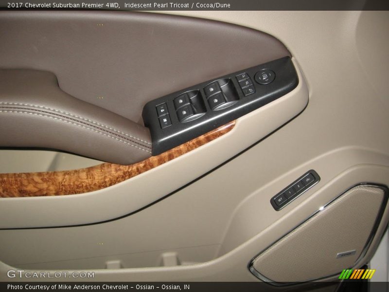 Iridescent Pearl Tricoat / Cocoa/Dune 2017 Chevrolet Suburban Premier 4WD