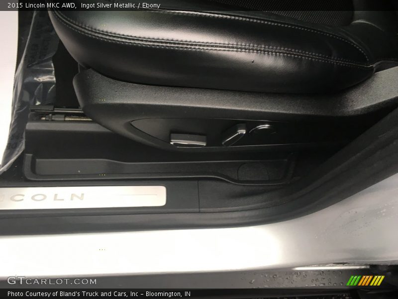 Ingot Silver Metallic / Ebony 2015 Lincoln MKC AWD