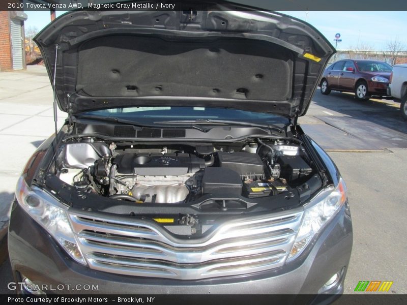 Magnetic Gray Metallic / Ivory 2010 Toyota Venza AWD