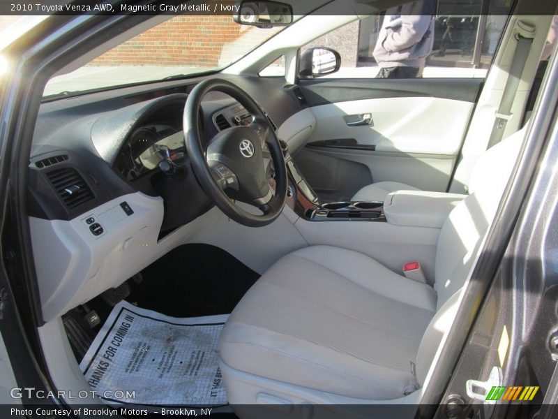 Magnetic Gray Metallic / Ivory 2010 Toyota Venza AWD