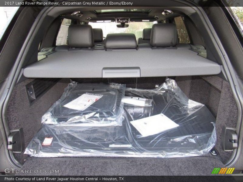  2017 Range Rover  Trunk