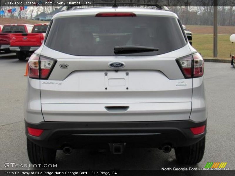 Ingot Silver / Charcoal Black 2017 Ford Escape SE
