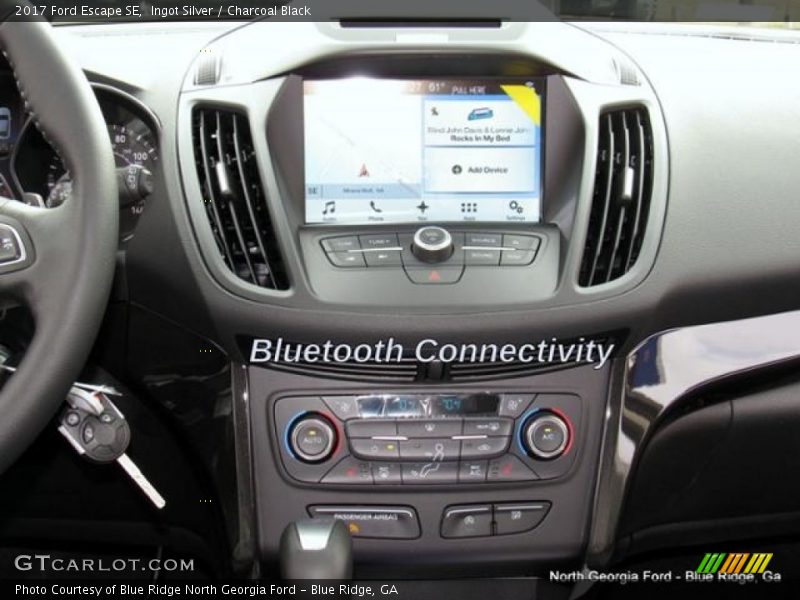 Ingot Silver / Charcoal Black 2017 Ford Escape SE