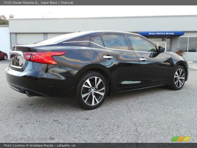 Super Black / Charcoal 2016 Nissan Maxima SL