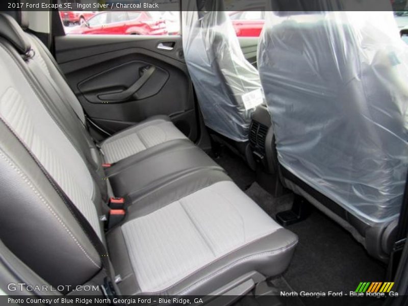 Ingot Silver / Charcoal Black 2017 Ford Escape SE