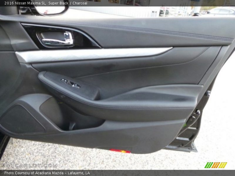 Super Black / Charcoal 2016 Nissan Maxima SL