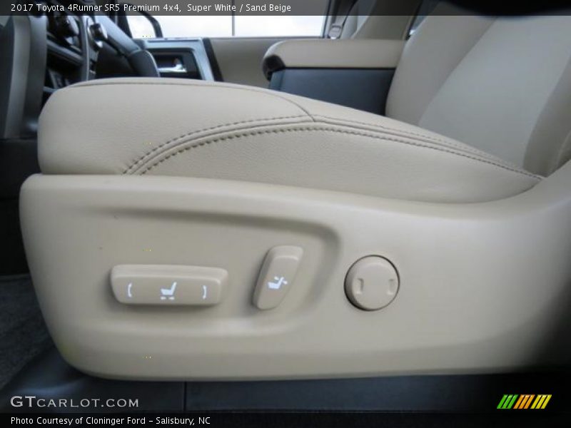 Front Seat of 2017 4Runner SR5 Premium 4x4