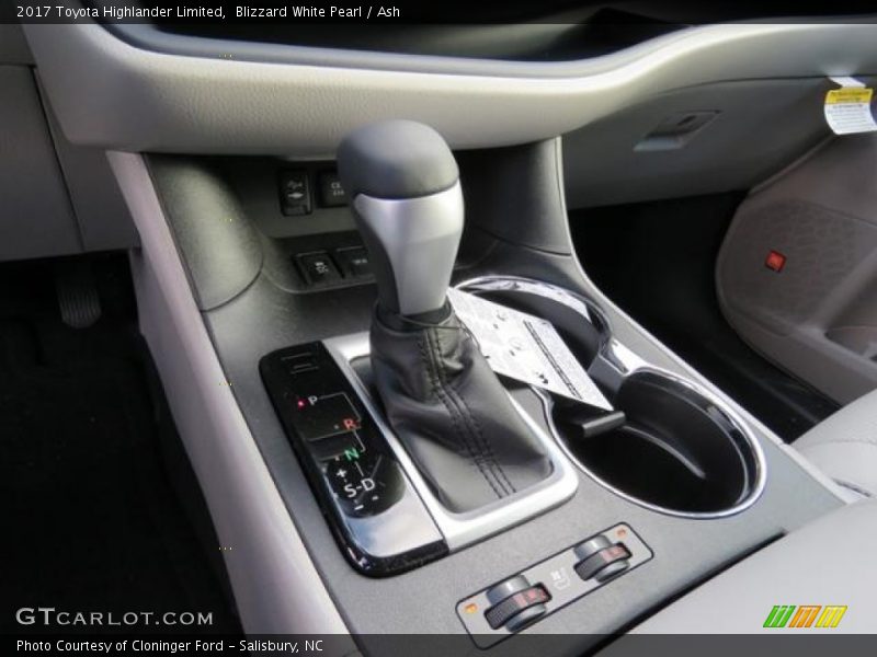  2017 Highlander Limited 8 Speed ECT-i Automatic Shifter