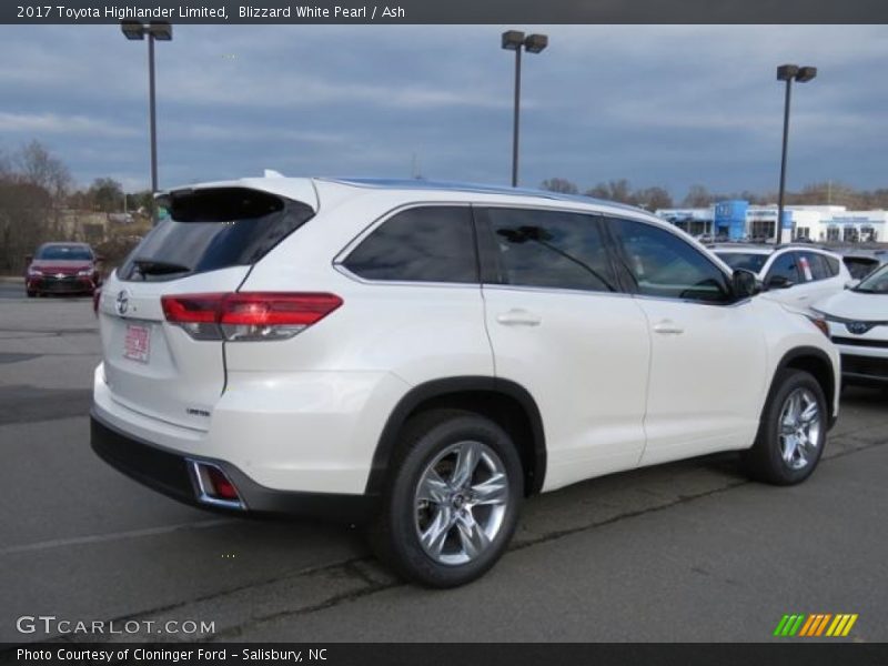 Blizzard White Pearl / Ash 2017 Toyota Highlander Limited