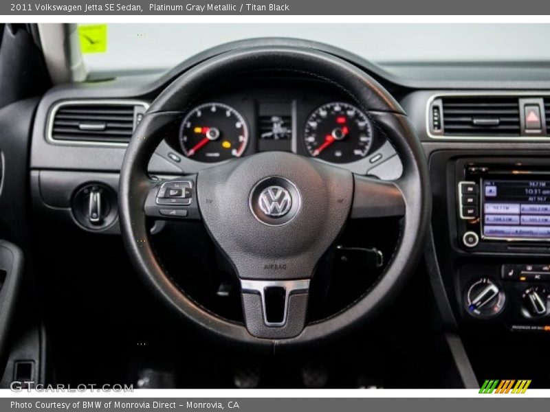 Platinum Gray Metallic / Titan Black 2011 Volkswagen Jetta SE Sedan