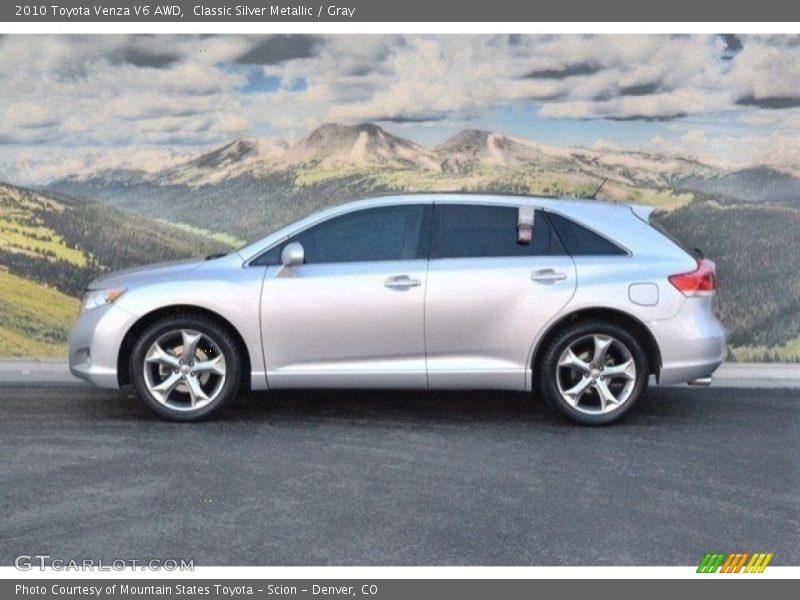 Classic Silver Metallic / Gray 2010 Toyota Venza V6 AWD