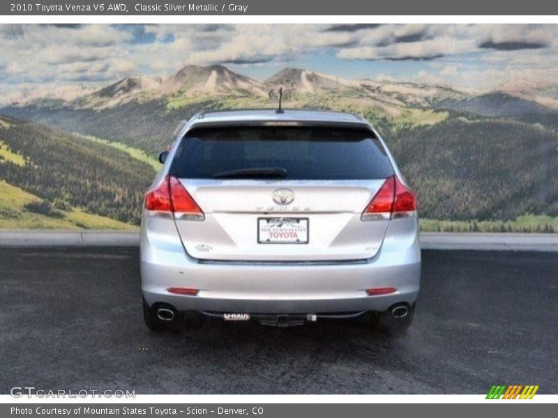 Classic Silver Metallic / Gray 2010 Toyota Venza V6 AWD