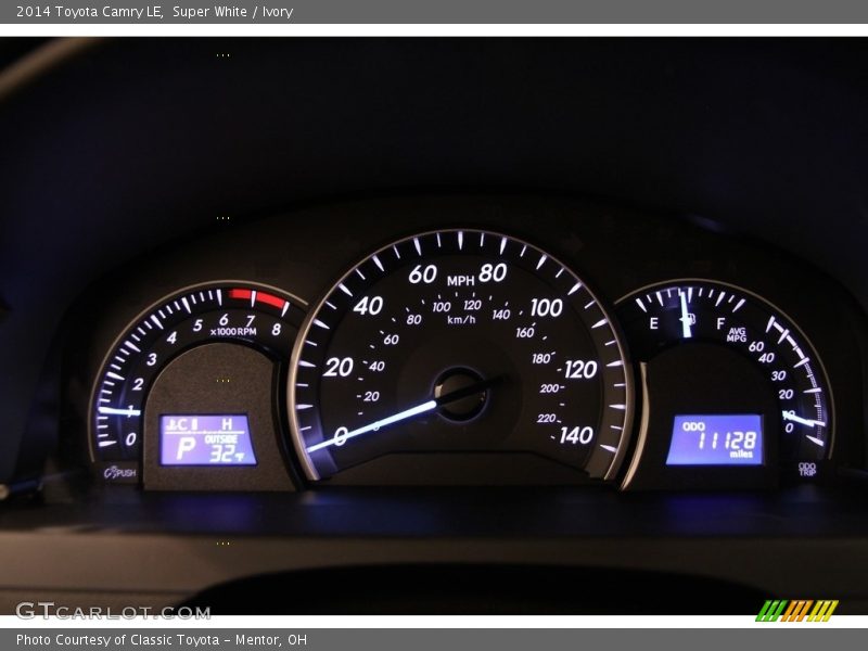 Super White / Ivory 2014 Toyota Camry LE