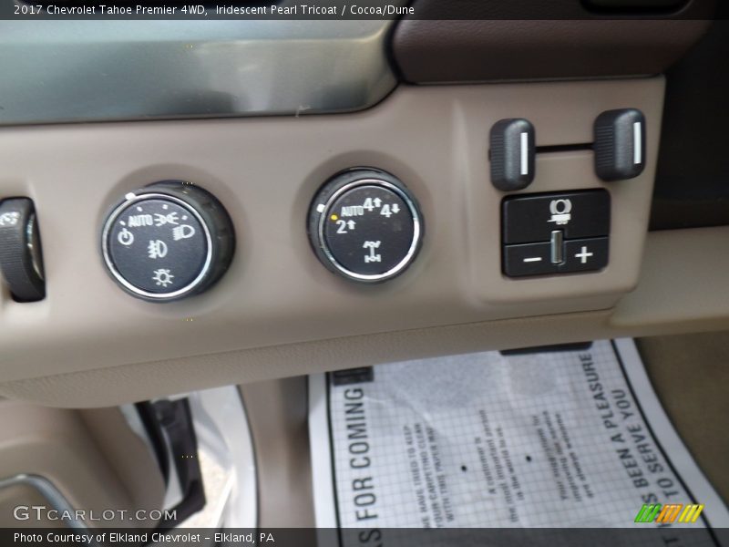 Iridescent Pearl Tricoat / Cocoa/Dune 2017 Chevrolet Tahoe Premier 4WD