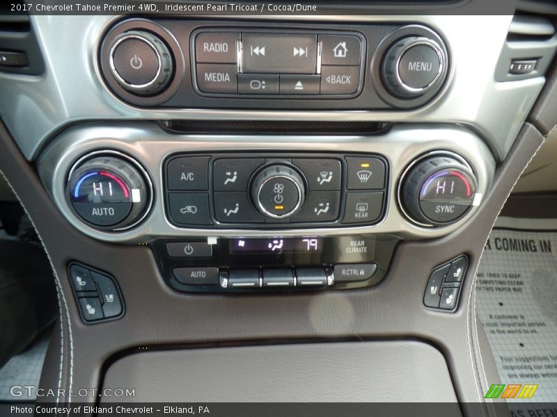 Iridescent Pearl Tricoat / Cocoa/Dune 2017 Chevrolet Tahoe Premier 4WD