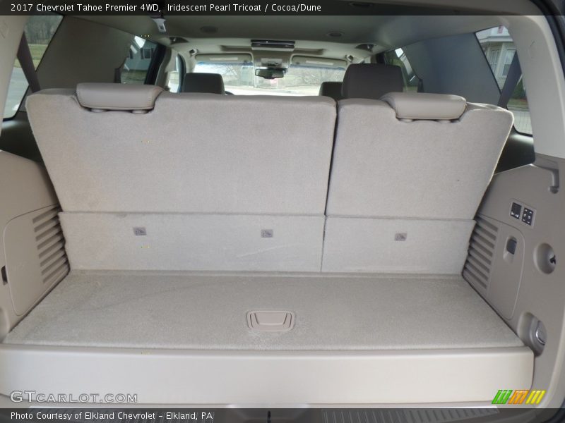 Iridescent Pearl Tricoat / Cocoa/Dune 2017 Chevrolet Tahoe Premier 4WD