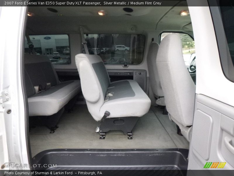 Silver Metallic / Medium Flint Grey 2007 Ford E Series Van E350 Super Duty XLT Passenger