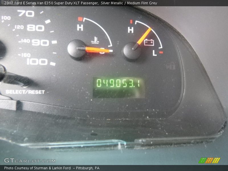 Silver Metallic / Medium Flint Grey 2007 Ford E Series Van E350 Super Duty XLT Passenger