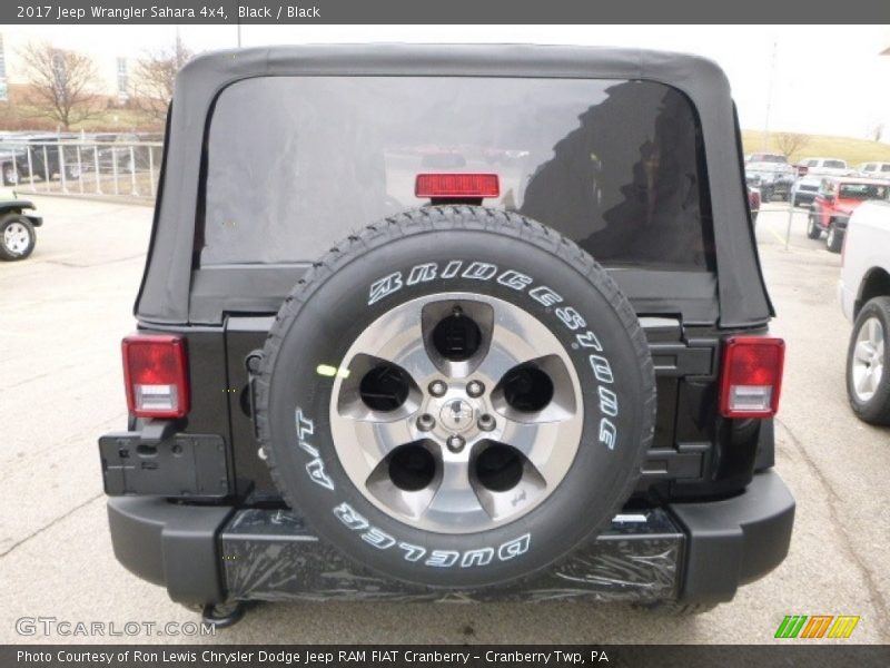 Black / Black 2017 Jeep Wrangler Sahara 4x4