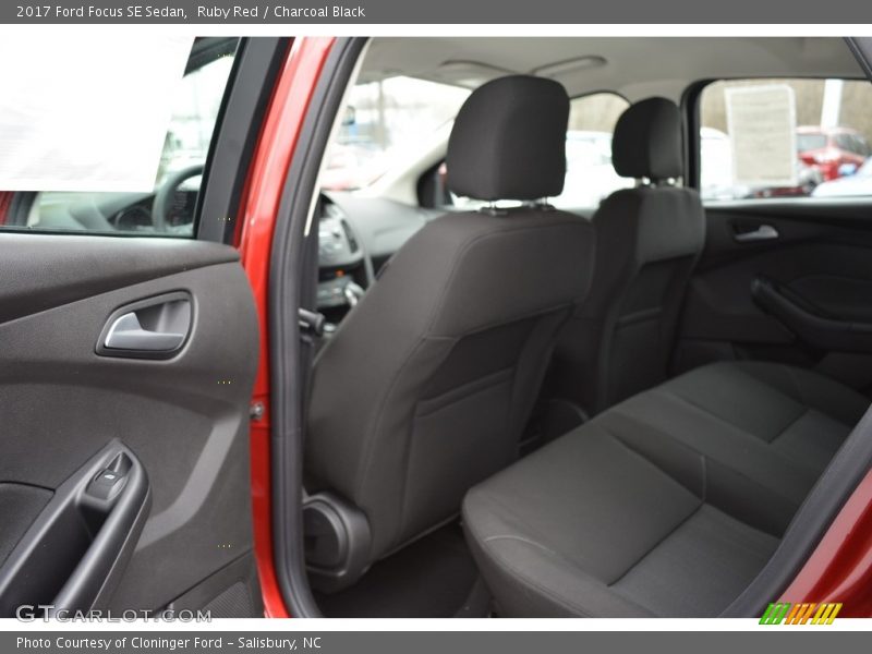 Ruby Red / Charcoal Black 2017 Ford Focus SE Sedan