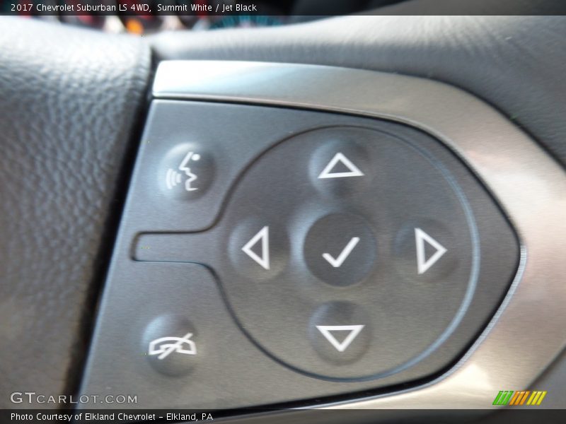 Summit White / Jet Black 2017 Chevrolet Suburban LS 4WD