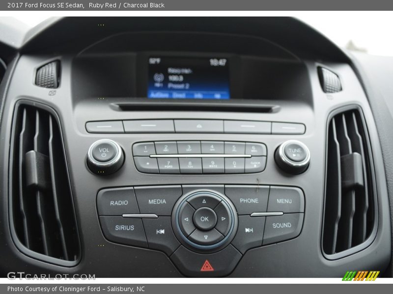 Ruby Red / Charcoal Black 2017 Ford Focus SE Sedan