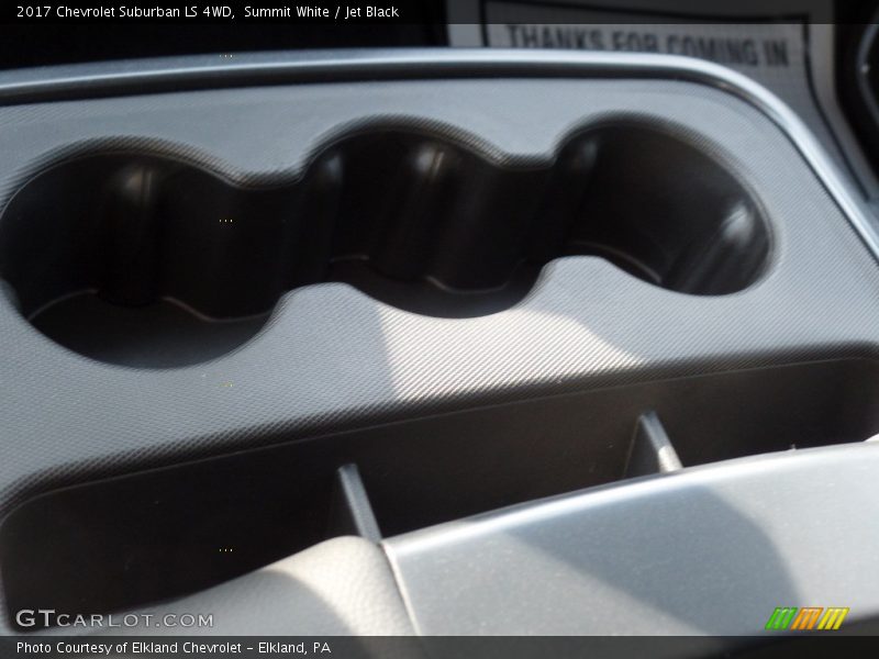 Summit White / Jet Black 2017 Chevrolet Suburban LS 4WD