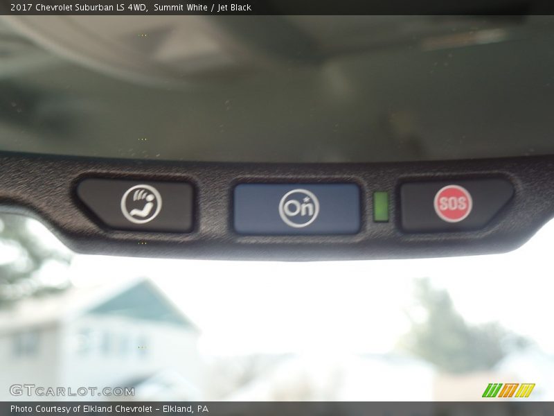Summit White / Jet Black 2017 Chevrolet Suburban LS 4WD