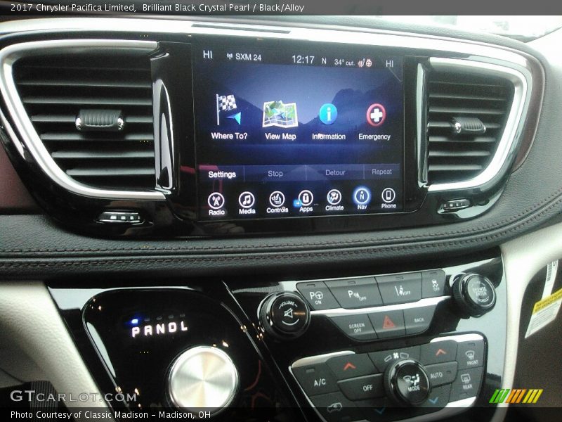 Brilliant Black Crystal Pearl / Black/Alloy 2017 Chrysler Pacifica Limited