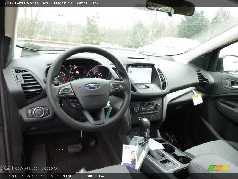 Magnetic / Charcoal Black 2017 Ford Escape SE 4WD