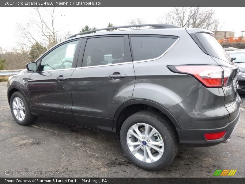Magnetic / Charcoal Black 2017 Ford Escape SE 4WD