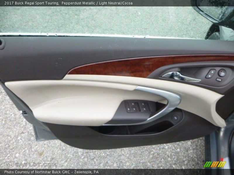 Pepperdust Metallic / Light Neutral/Cocoa 2017 Buick Regal Sport Touring