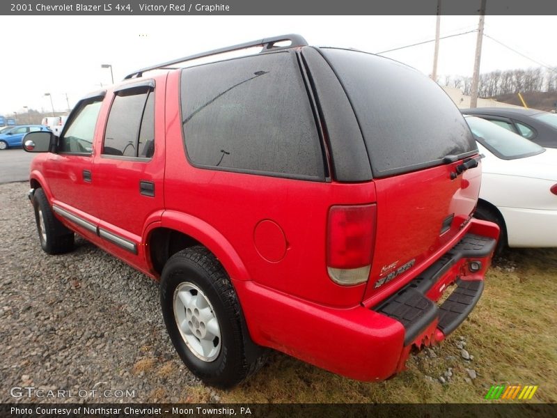 Victory Red / Graphite 2001 Chevrolet Blazer LS 4x4
