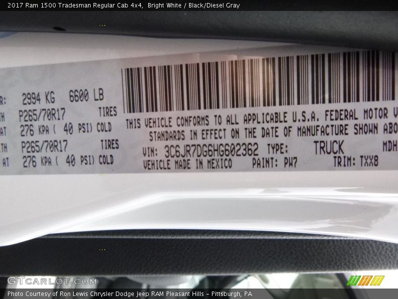 Bright White / Black/Diesel Gray 2017 Ram 1500 Tradesman Regular Cab 4x4