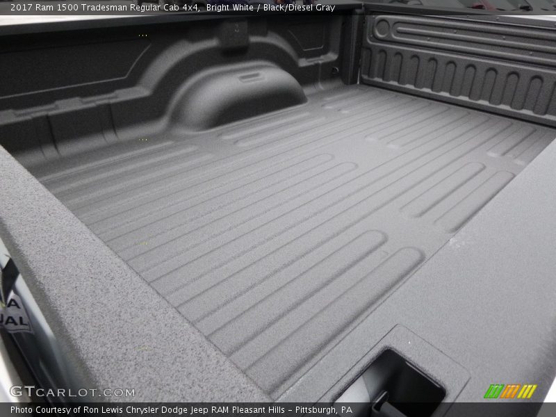 Bright White / Black/Diesel Gray 2017 Ram 1500 Tradesman Regular Cab 4x4