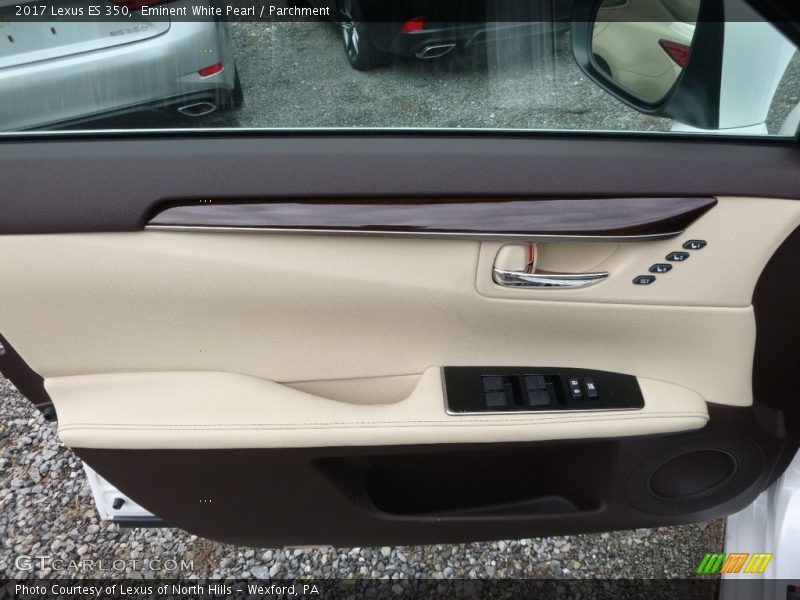 Eminent White Pearl / Parchment 2017 Lexus ES 350