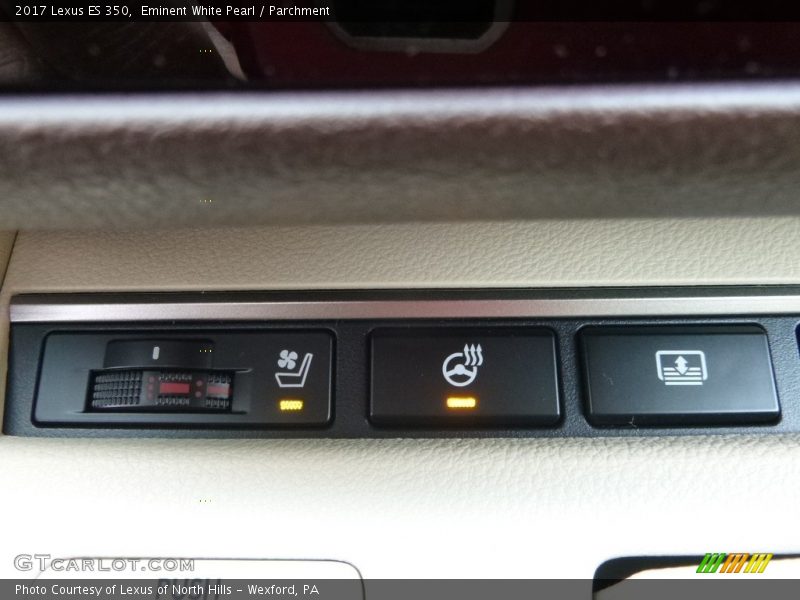 Eminent White Pearl / Parchment 2017 Lexus ES 350