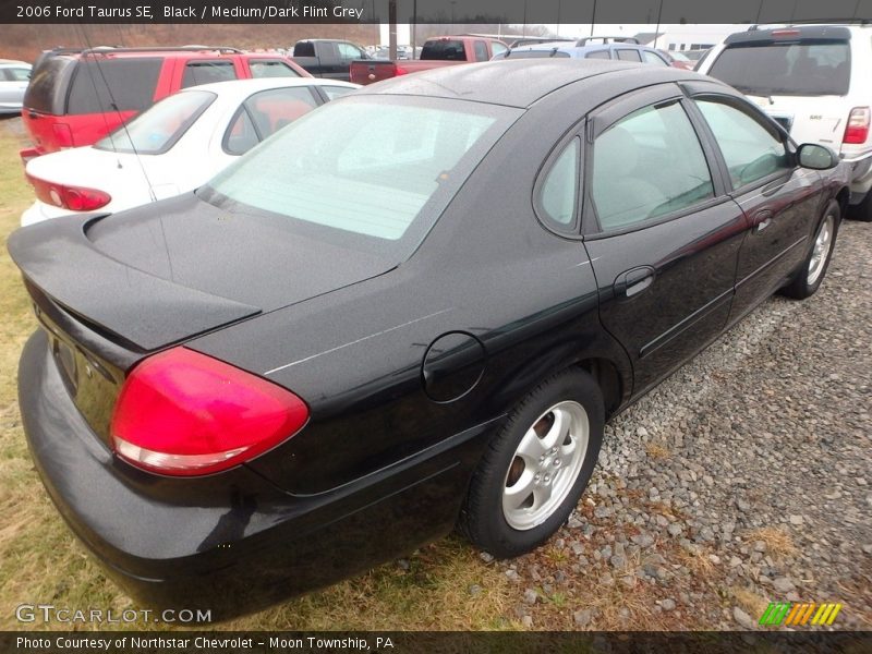 Black / Medium/Dark Flint Grey 2006 Ford Taurus SE