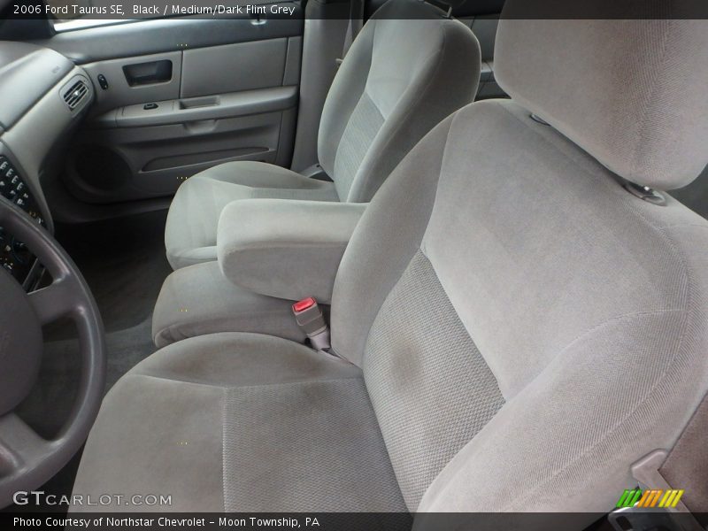 Black / Medium/Dark Flint Grey 2006 Ford Taurus SE