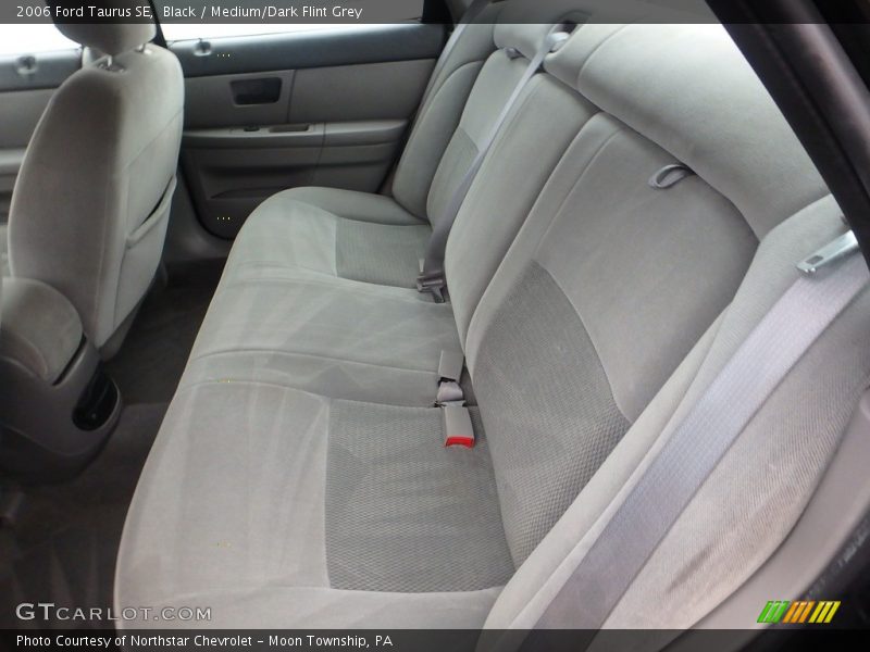 Black / Medium/Dark Flint Grey 2006 Ford Taurus SE