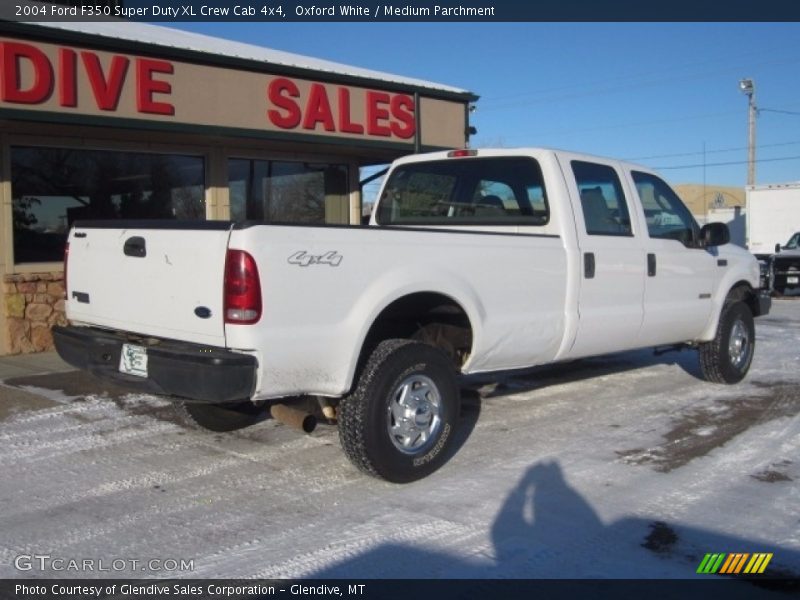 Oxford White / Medium Parchment 2004 Ford F350 Super Duty XL Crew Cab 4x4