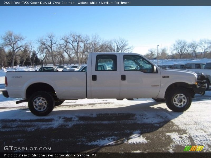 Oxford White / Medium Parchment 2004 Ford F350 Super Duty XL Crew Cab 4x4