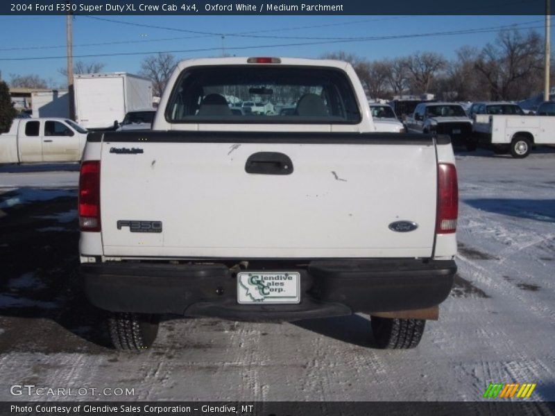 Oxford White / Medium Parchment 2004 Ford F350 Super Duty XL Crew Cab 4x4