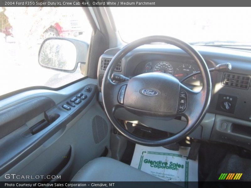 Oxford White / Medium Parchment 2004 Ford F350 Super Duty XL Crew Cab 4x4