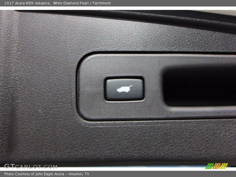 White Diamond Pearl / Parchment 2017 Acura MDX Advance