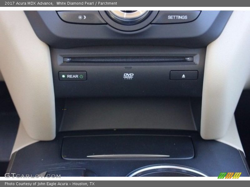 White Diamond Pearl / Parchment 2017 Acura MDX Advance