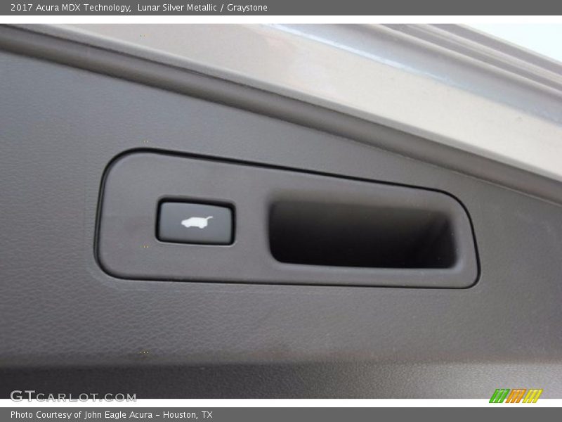 Lunar Silver Metallic / Graystone 2017 Acura MDX Technology